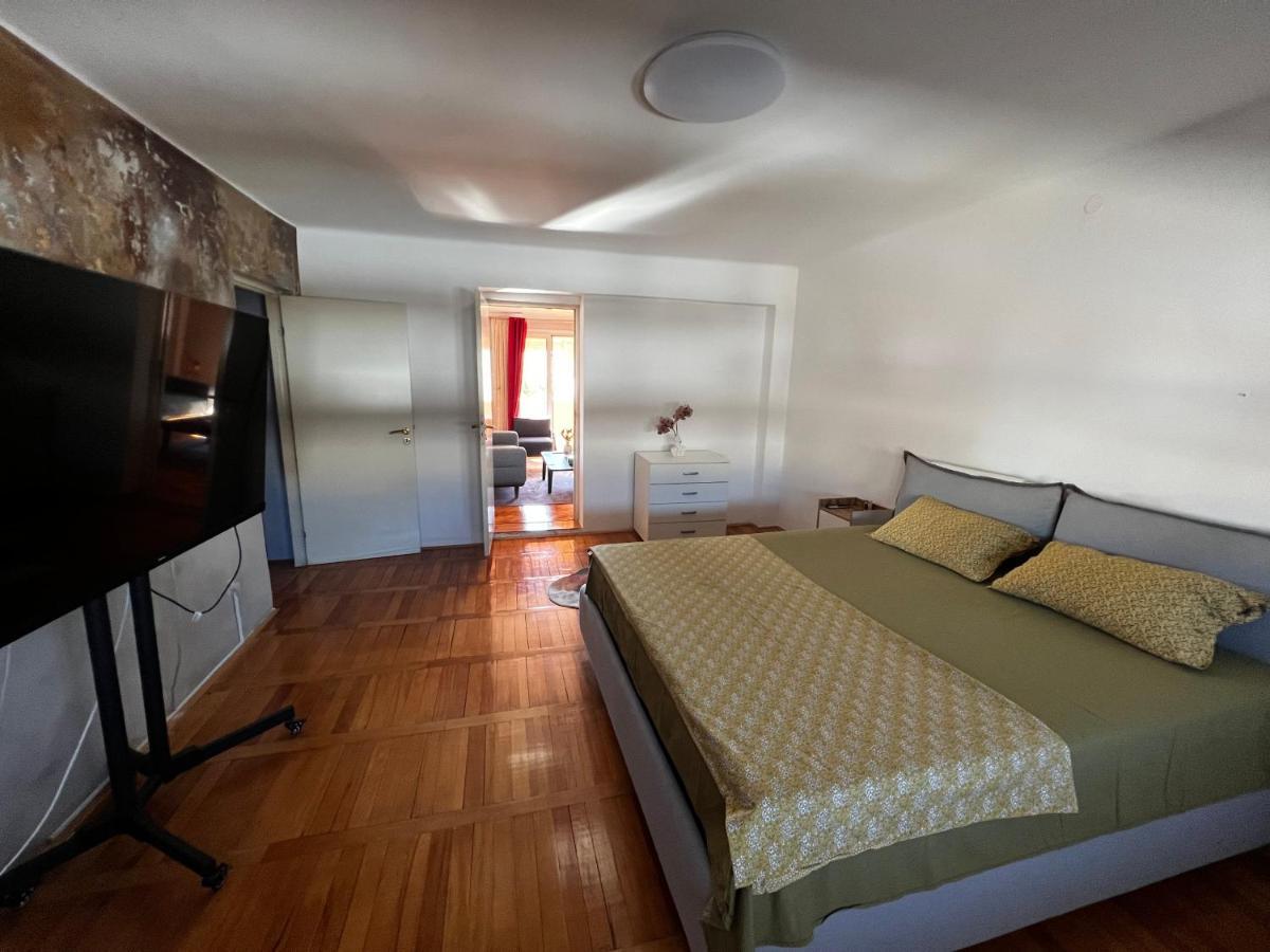 City Center Square Deluxe Nest Podgorica Luaran gambar